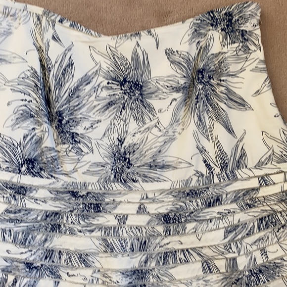 Viola blue and white skirt - Picture 3 of 5